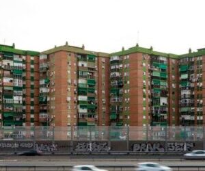 El origen de los toldos verdes en España